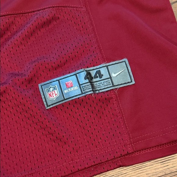 Washington Redskins jersey - Picture 2 of 4